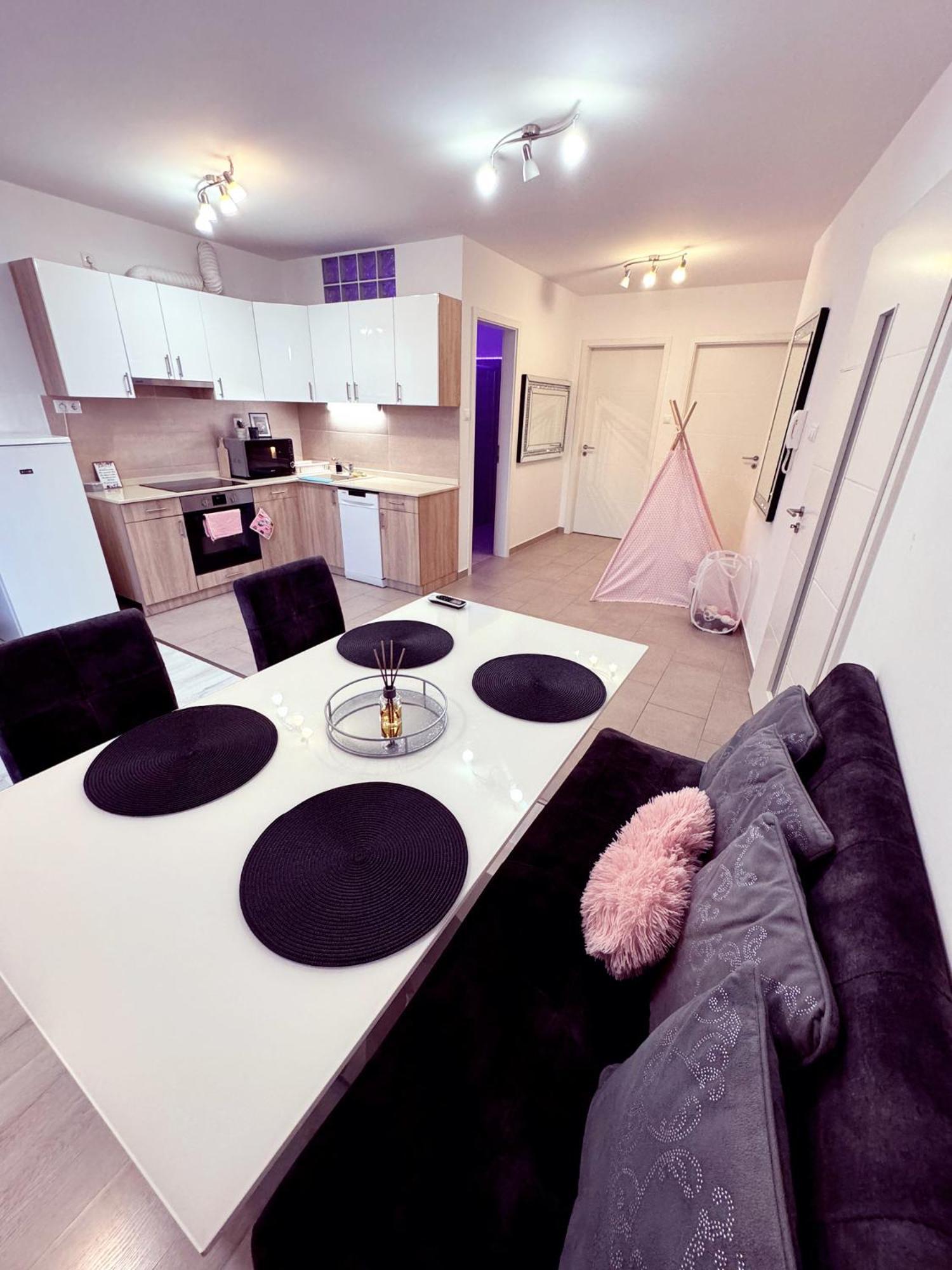 Exclusive Family Apartman Apartman Pécs Kültér fotó