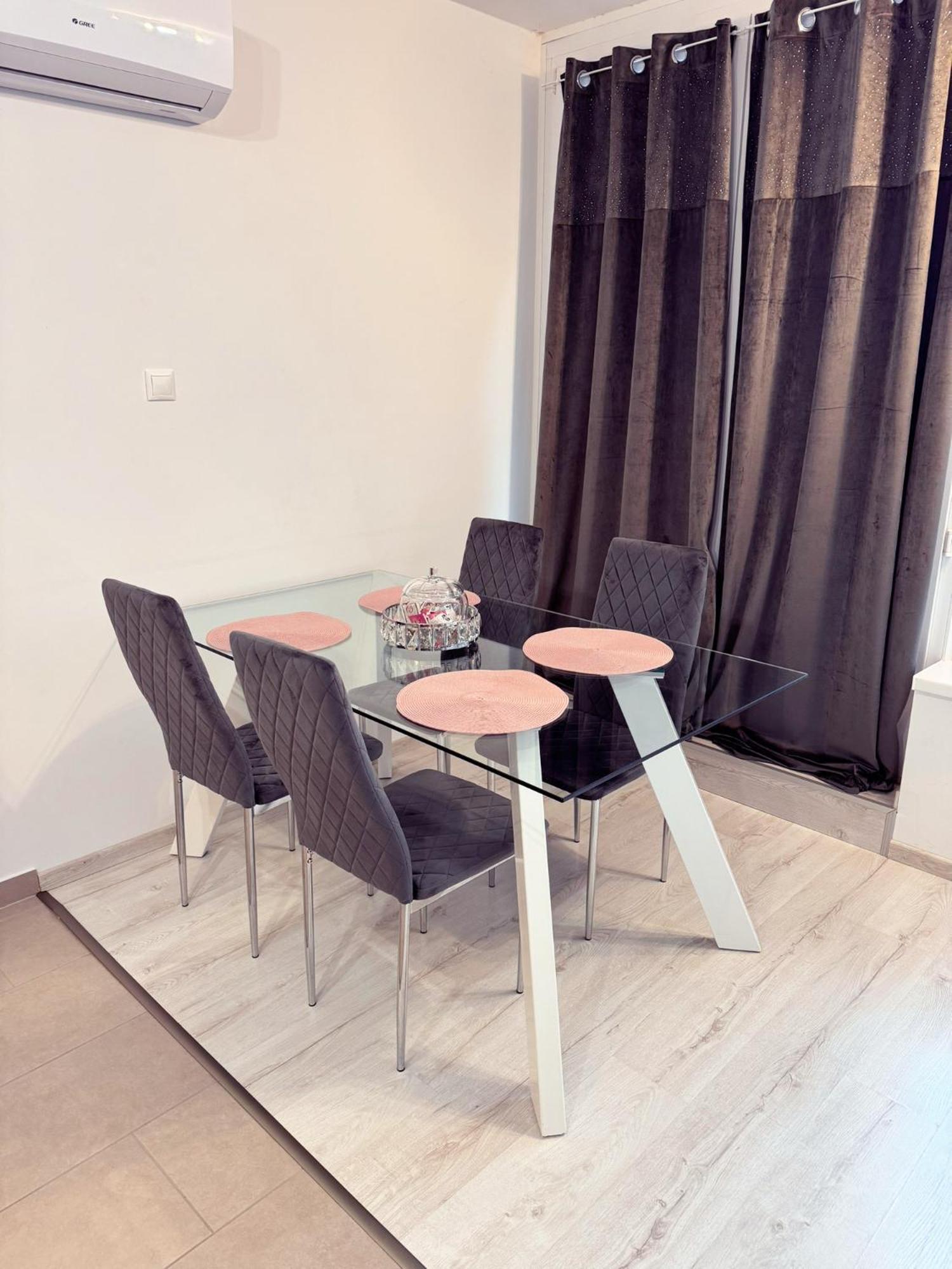 Exclusive Family Apartman Apartman Pécs Kültér fotó
